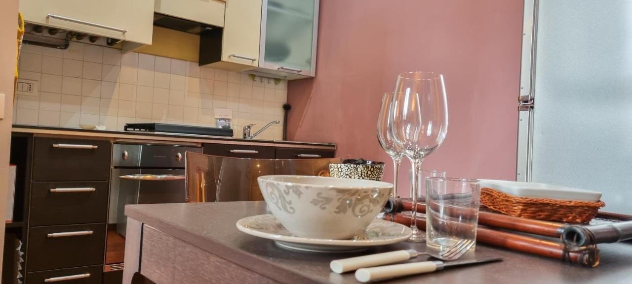 Apartamento Altido Trendy 1-Bed Flat, Easy Access To Centre Milán Exterior foto